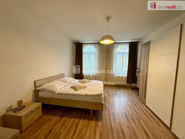 Pronájem bytu 2+1, Mariánské Lázně, Hlavní třída, 73 m2