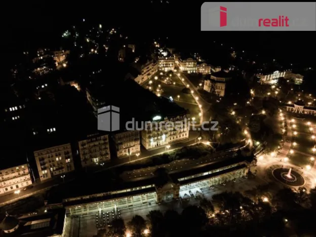 Pronájem bytu 2+1, Mariánské Lázně, Hlavní třída, 73 m2