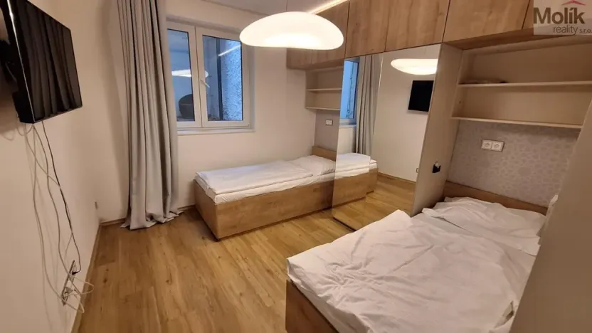 Prodej rodinného domu, Teplice, Laubeho náměstí, 425 m2