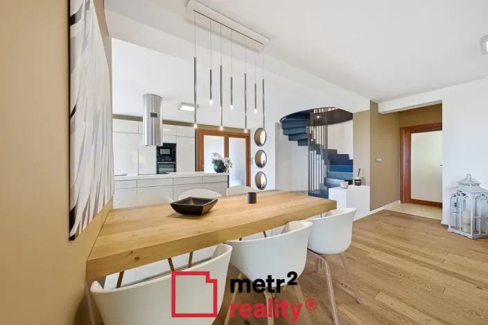 Prodej rodinného domu, Slatinky, 258 m2