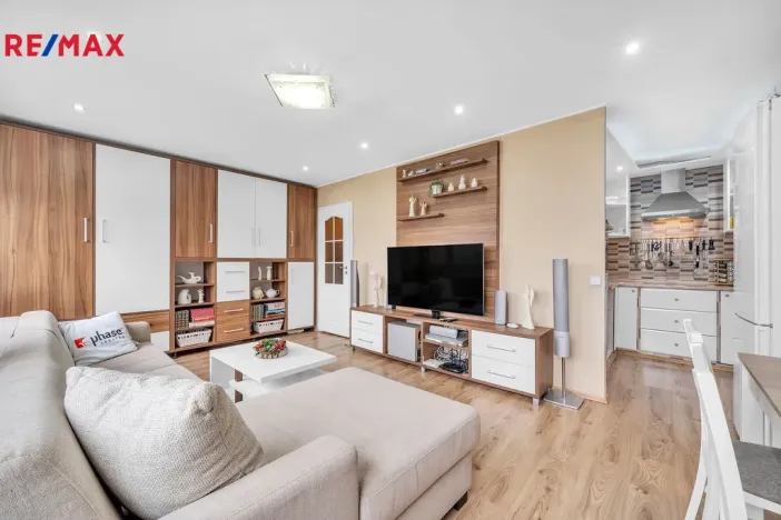 Pronájem bytu 1+kk, Kolín - Kolín V, Podskalské nábřeží, 32 m2