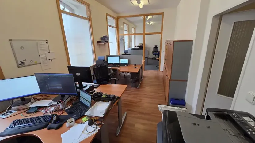 Pronájem kanceláře, Brno, Valchařská, 80 m2