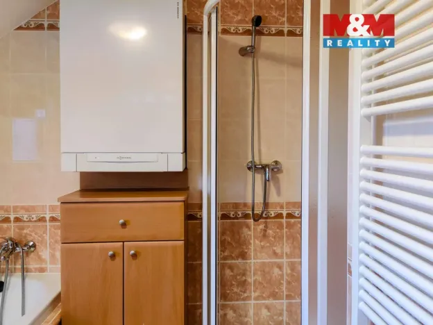 Pronájem rodinného domu, Jesenice - Osnice, Šalvějová, 120 m2