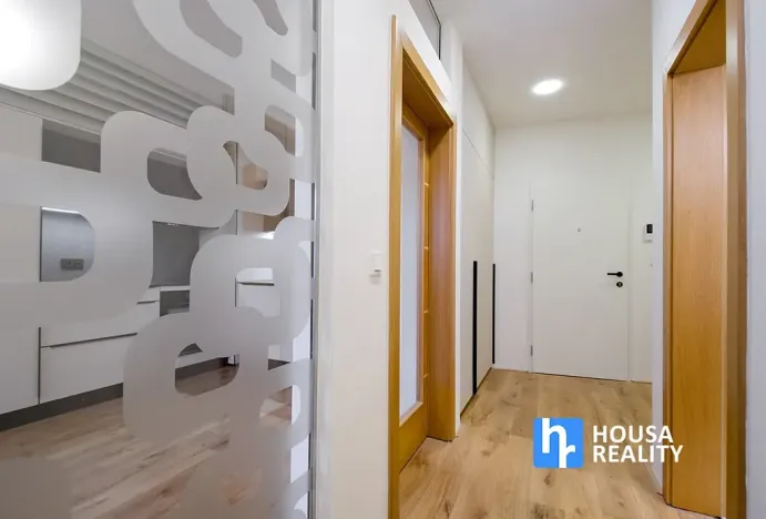 Pronájem bytu 2+kk, Praha - Nusle, Lumírova, 56 m2