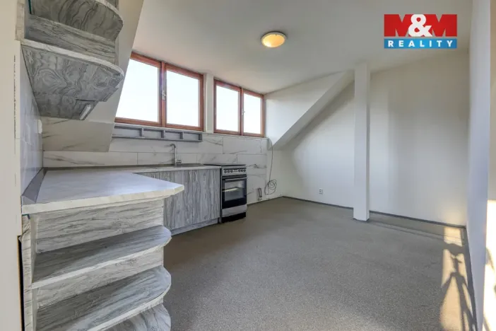 Prodej bytu 4+kk, Vejprnice, Dukelská, 108 m2