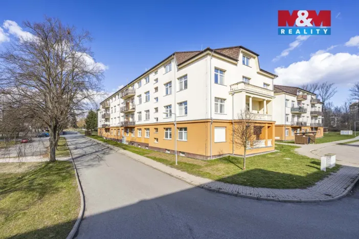Prodej bytu 3+kk, Milovice - Mladá, Slepá, 67 m2