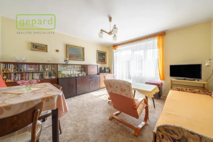 Prodej bytu 2+1, Sokolov, Pionýrů, 56 m2