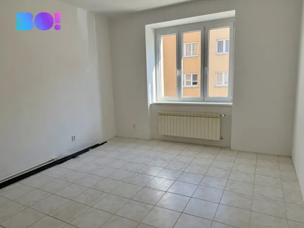 Prodej bytu 3+1, Znojmo, Janáčkova, 88 m2