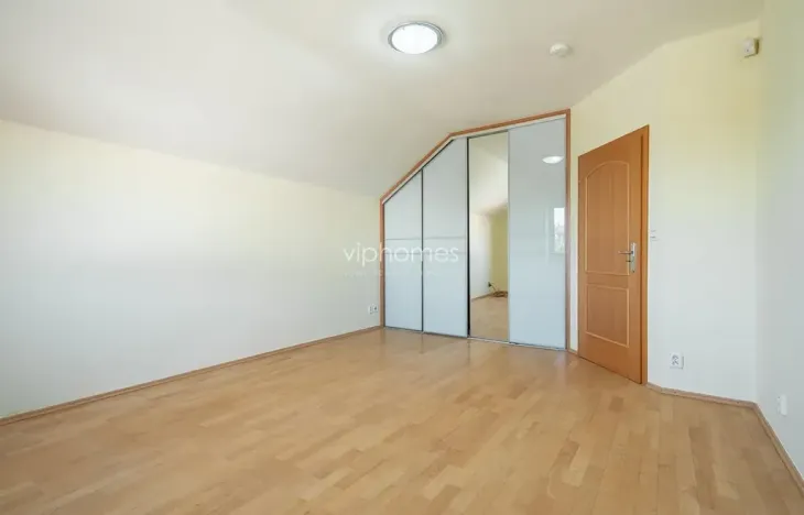 Pronájem rodinného domu, Horoměřice, 280 m2