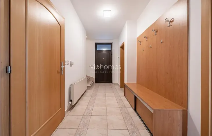 Pronájem rodinného domu, Horoměřice, 280 m2