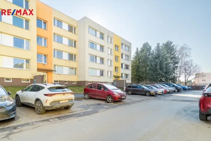 Prodej bytu 3+1, Jesenice, V Lázních, 72 m2