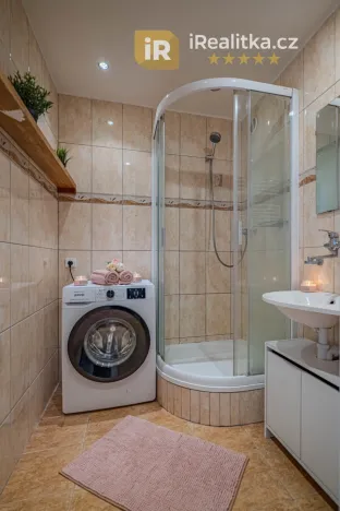 Prodej bytu 3+1, Praha - Kobylisy, Chotovická, 69 m2