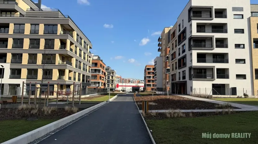 Prodej bytu 2+kk, Praha - Hloubětín, Poděbradská, 59 m2