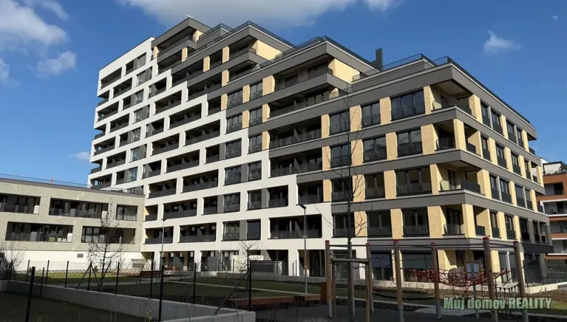 Prodej bytu 2+kk, Praha - Hloubětín, Poděbradská, 59 m2