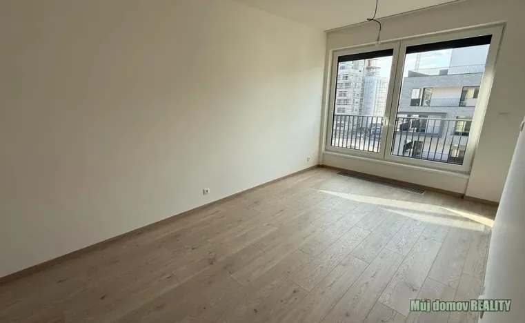 Prodej bytu 2+kk, Praha - Hloubětín, Poděbradská, 59 m2