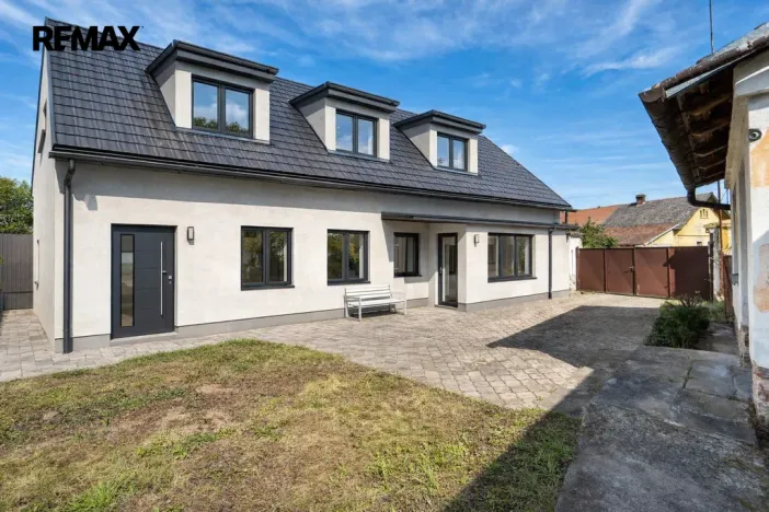 Prodej vícegeneračního domu, Kojice, 415 m2