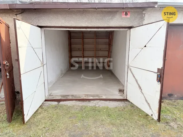 Prodej garáže, Orlová - Poruba, 20 m2