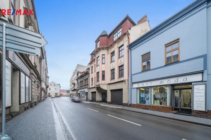 Pronájem bytu 3+1, Hronov, T. G. Masaryka, 83 m2