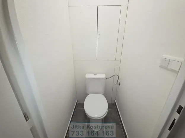 Pronájem bytu 2+1, Krnov - Pod Bezručovým vrchem, Seifertova, 55 m2