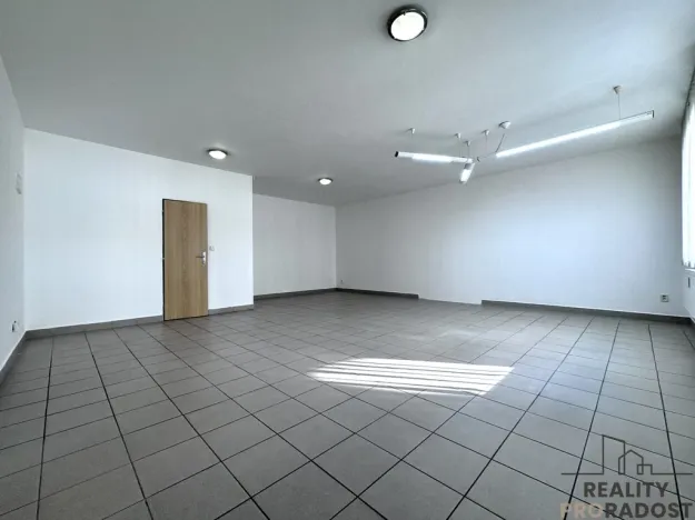 Pronájem kanceláře, Hodonín, Národní třída, 52 m2