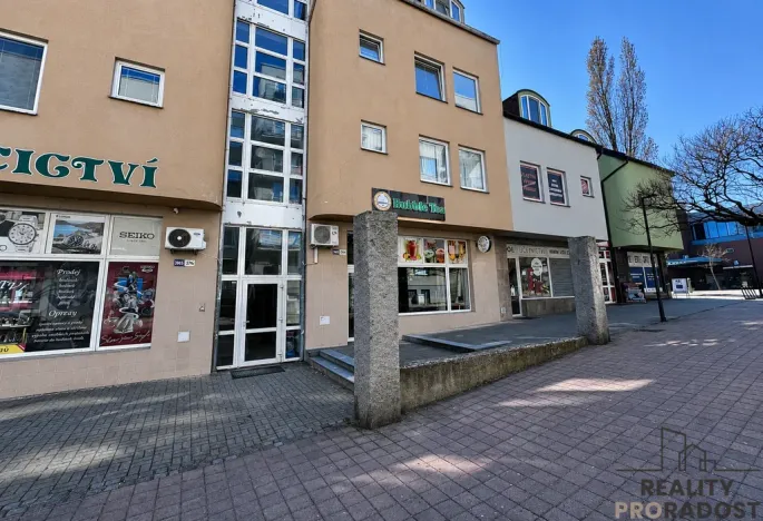 Pronájem kanceláře, Hodonín, Národní třída, 52 m2