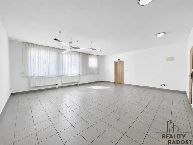 Pronájem kanceláře, Hodonín, Národní třída, 52 m2