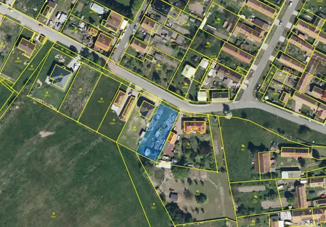 Dražba louky, Újezd u Přelouče, 1006 m2