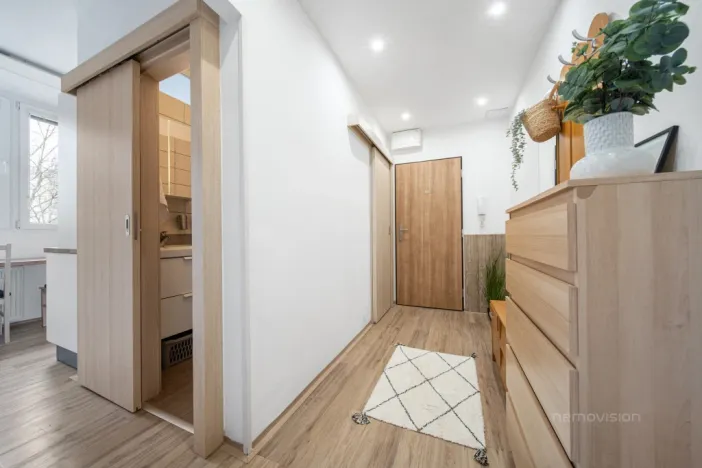 Prodej bytu 3+1, Brno - Lesná, Šrámkova, 72 m2