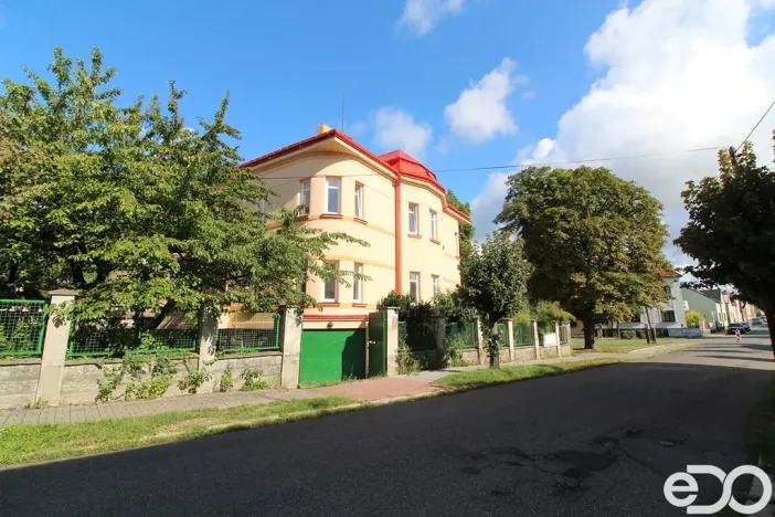 Pronájem bytu 2+kk, Kolín - Kolín II, Riegrovo náměstí, 58 m2