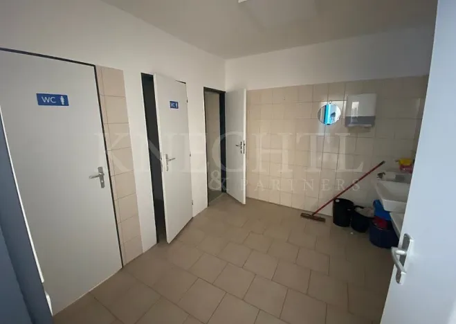 Pronájem výrobních prostor, Cheb, Pekařská, 1200 m2