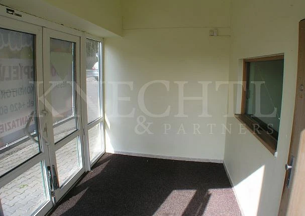 Prodej obchodního prostoru, Cheb - Háje, 70 m2