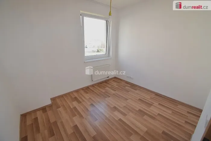 Pronájem bytu 4+kk, Praha - Uhříněves, Oty Bubeníčka, 78 m2
