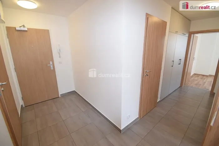 Pronájem bytu 4+kk, Praha - Uhříněves, Oty Bubeníčka, 78 m2