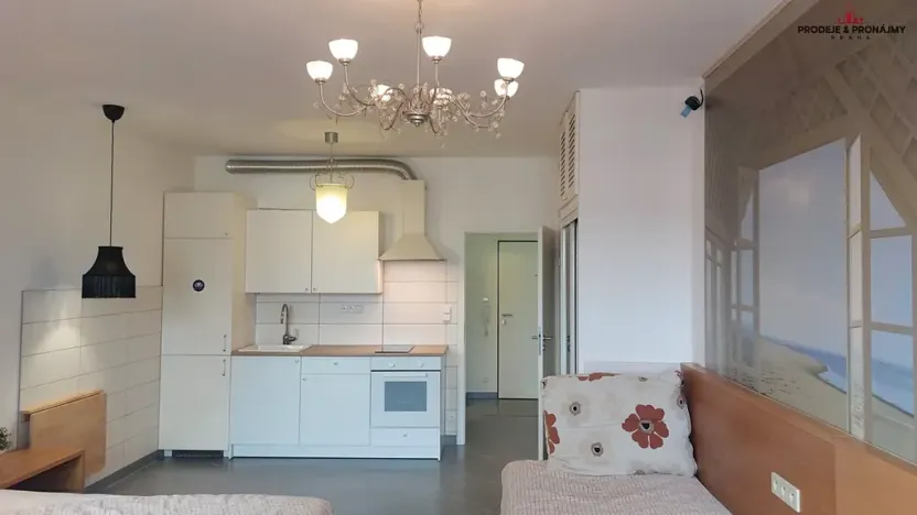 Pronájem bytu 1+kk, Praha - Střížkov, Makedonská, 35 m2