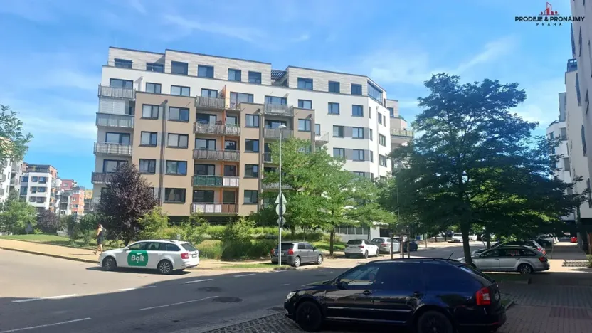 Pronájem bytu 1+kk, Praha - Střížkov, Makedonská, 35 m2