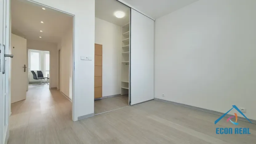 Pronájem bytu 3+1, Praha - Strašnice, Královická, 82 m2