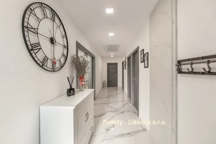 Prodej rodinného domu, Přestanov, 196 m2