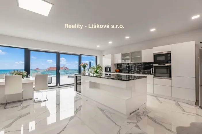 Prodej rodinného domu, Přestanov, 196 m2