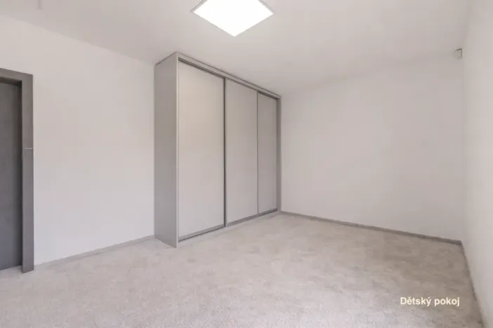 Prodej rodinného domu, Přestanov, 196 m2