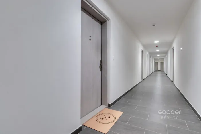 Pronájem bytu 1+kk, Praha - Hloubětín, Poděbradská, 32 m2