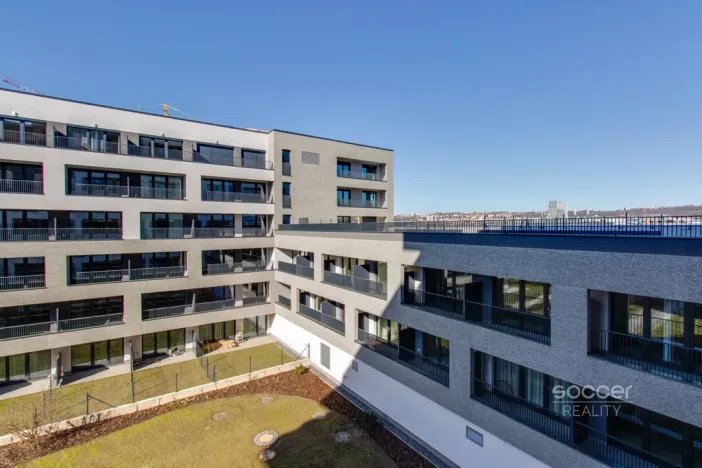 Pronájem bytu 1+kk, Praha - Hloubětín, Poděbradská, 32 m2