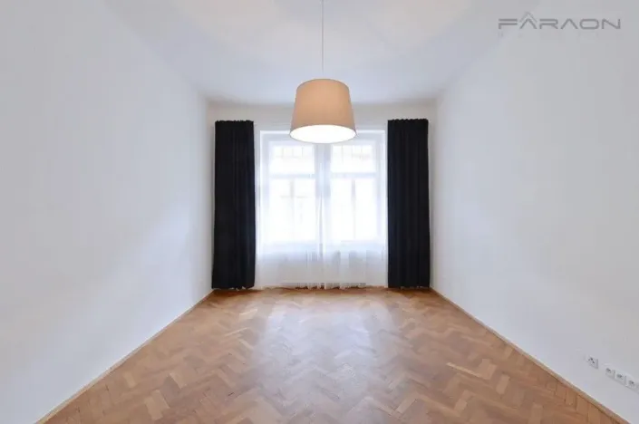 Pronájem bytu 3+kk, Praha - Vinohrady, náměstí Jiřího z Poděbrad, 93 m2