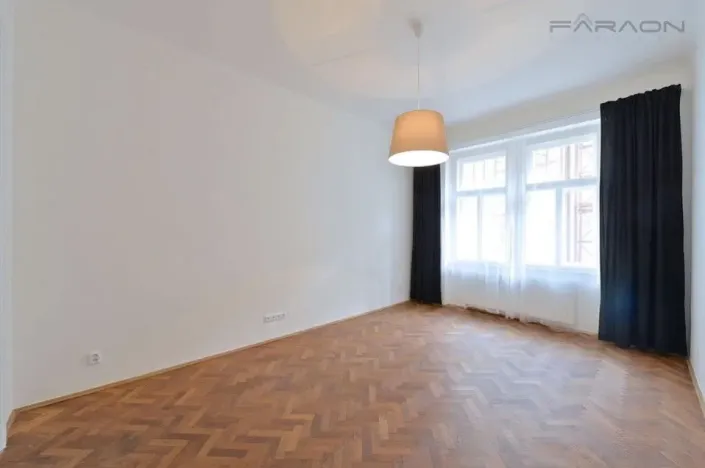 Pronájem bytu 3+kk, Praha - Vinohrady, náměstí Jiřího z Poděbrad, 93 m2
