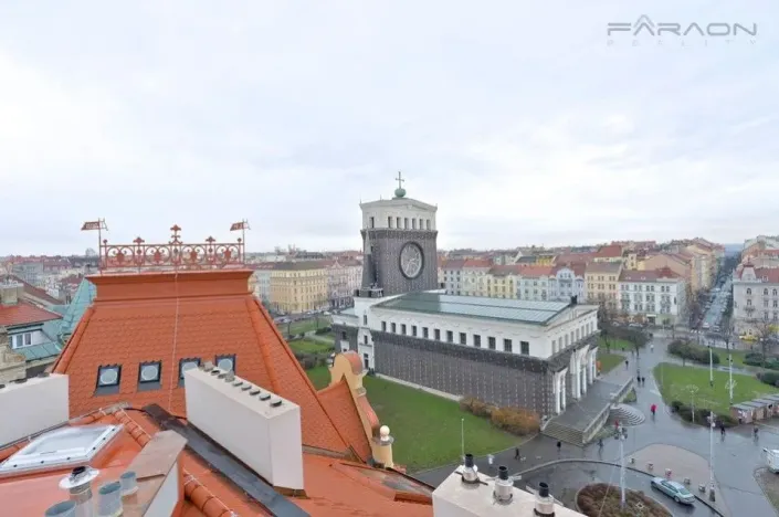 Pronájem bytu 2+kk, Praha - Vinohrady, náměstí Jiřího z Poděbrad, 60 m2