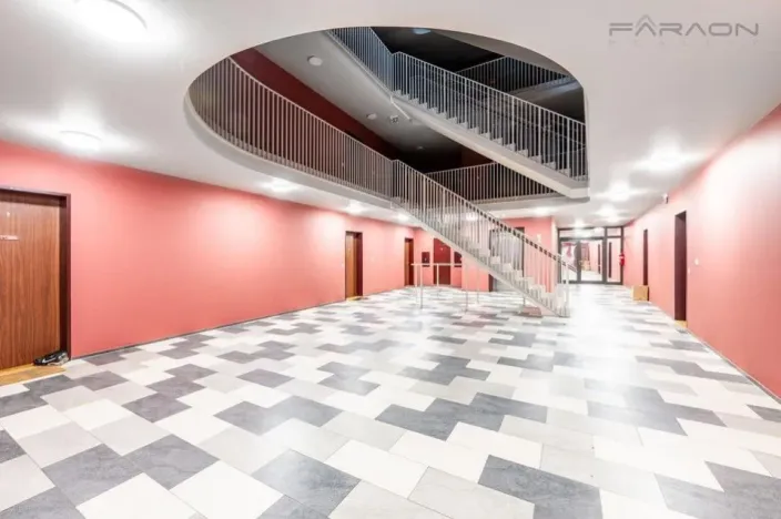 Pronájem bytu 1+kk, Praha - Modřany, Vrátnická, 38 m2