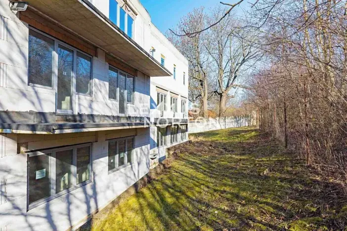 Prodej činžovního domu, Praha - Ruzyně, Staré náměstí, 1080 m2