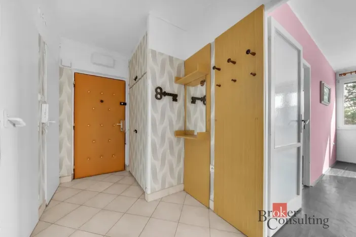 Prodej bytu 3+1, Hradec Králové - Slezské Předměstí, Polní, 58 m2