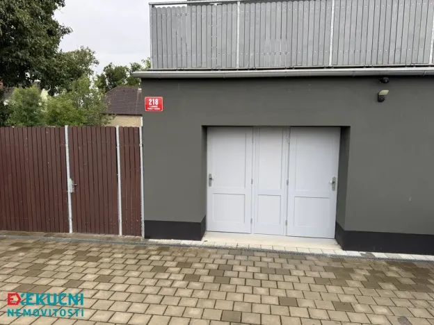 Prodej bytu 3+kk, Praha - Lochkov, K Lahovské, 75 m2