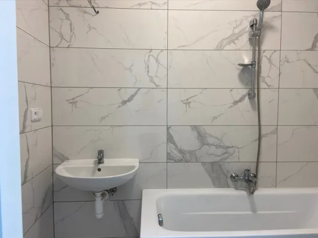 Pronájem bytu 2+1, Karlovy Vary, Koptova, 76 m2