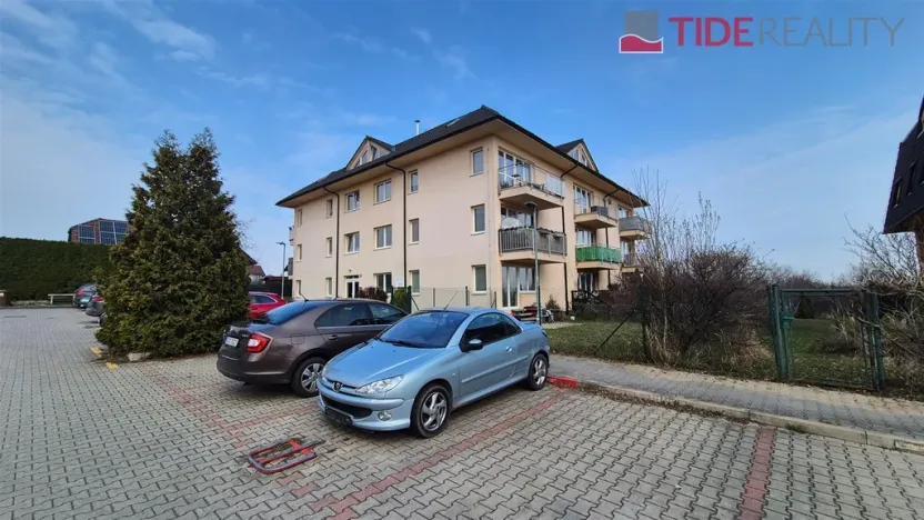 Pronájem bytu 1+1, Horoměřice, T. G. Masaryka, 52 m2